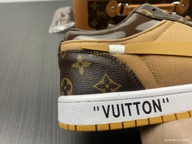 1 x AJ1 Air Jordan OW Off-Louis LOW 0601